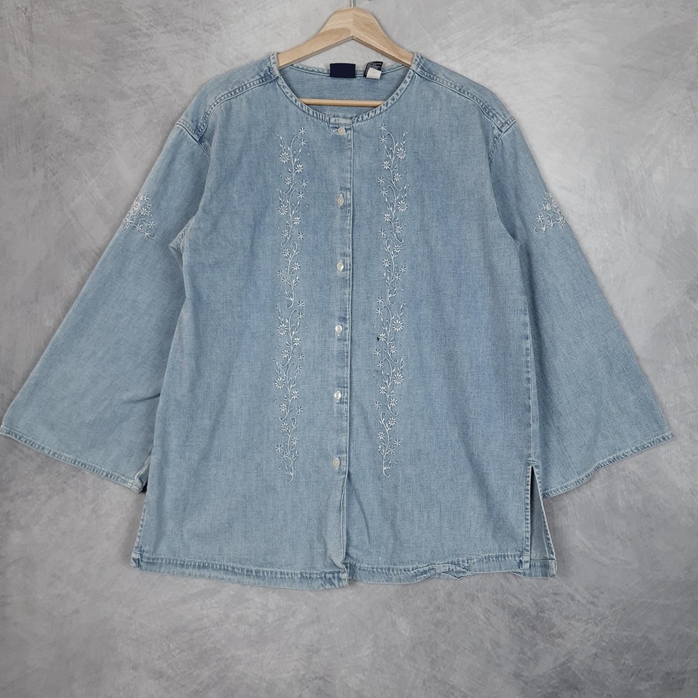 Vintage Gap Shirt Womens M Blue Denim Embroidered Button Up Tunic Top Floral